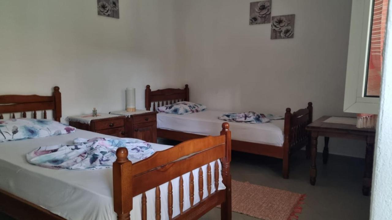 Bujtina Te Grima Hotell *
