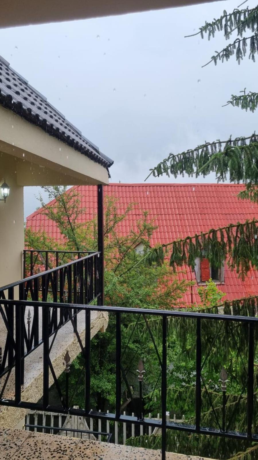 Bujtina Te Grima Hotel