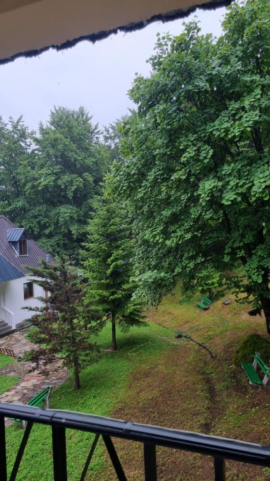 Hotel Bujtina Te Grima *